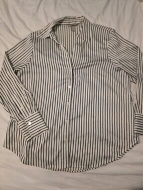 H&M White Button-Up Shirt with Black Vertical Stripes